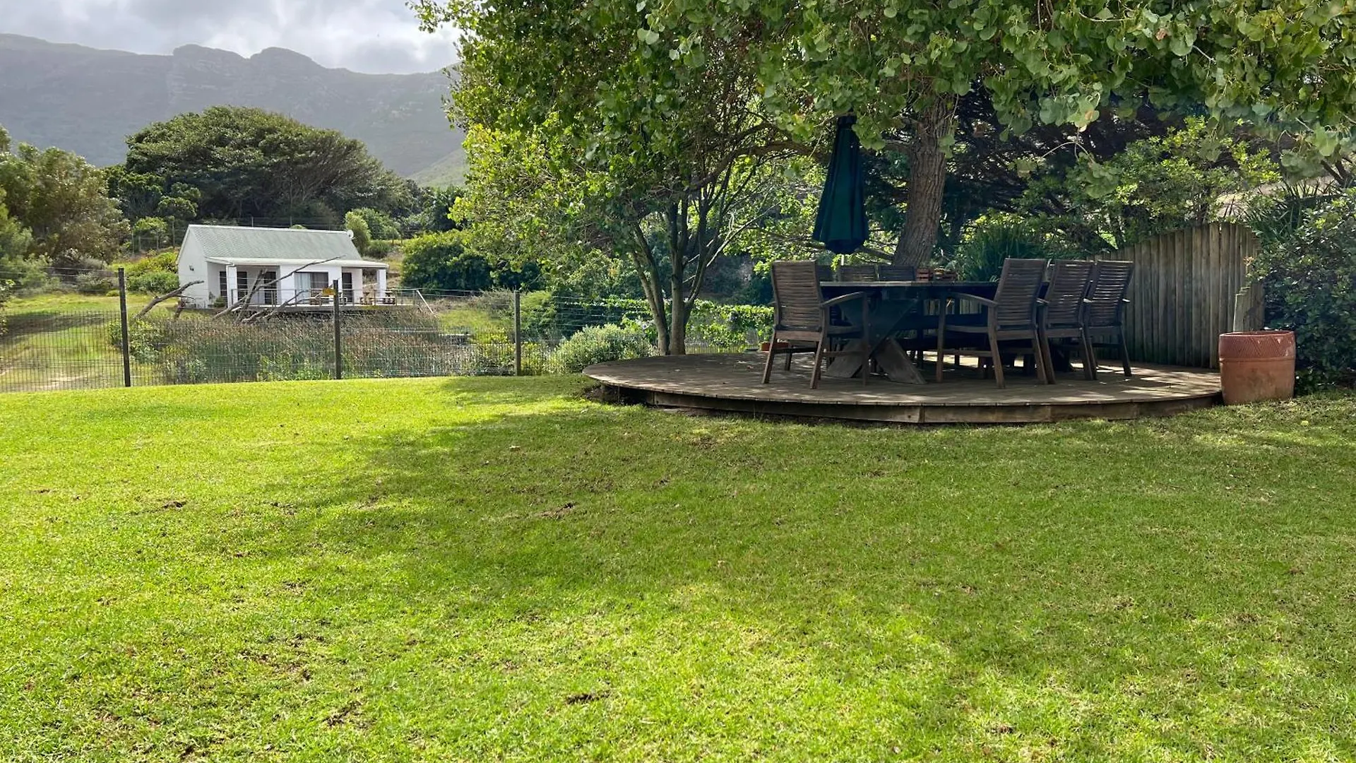 Serene, Thatched Apartment In Noordhoek, ケープタウン